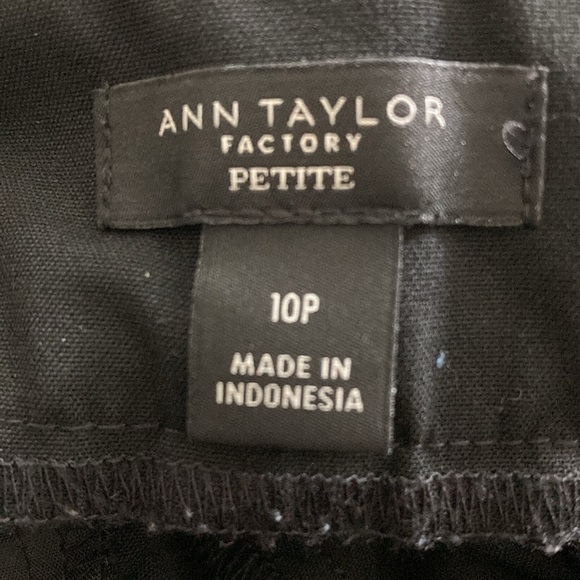 Ann Taylor Factory 10 petite black pants - Picture 10 of 11